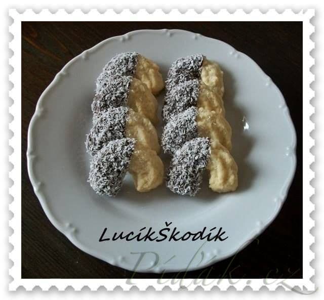 1. obrázek Kokosové rohlíčky strojkové