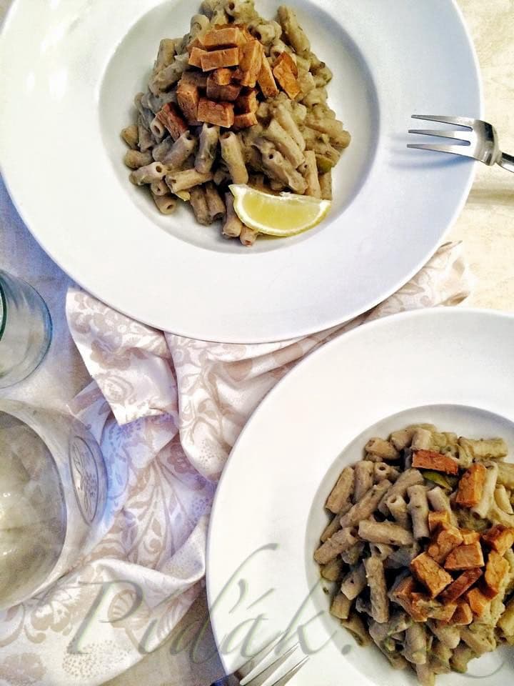 1. obrázek Baklažánovo šalviové penne s tempehom