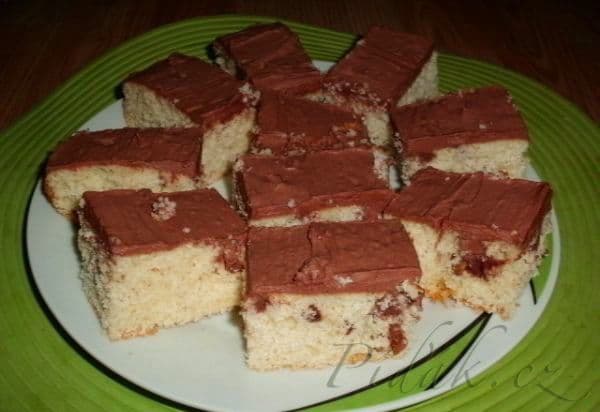 1. obrázek Děrovaná buchta