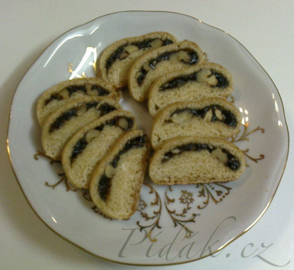 1. obrázek Perník s povidly a ořechy
