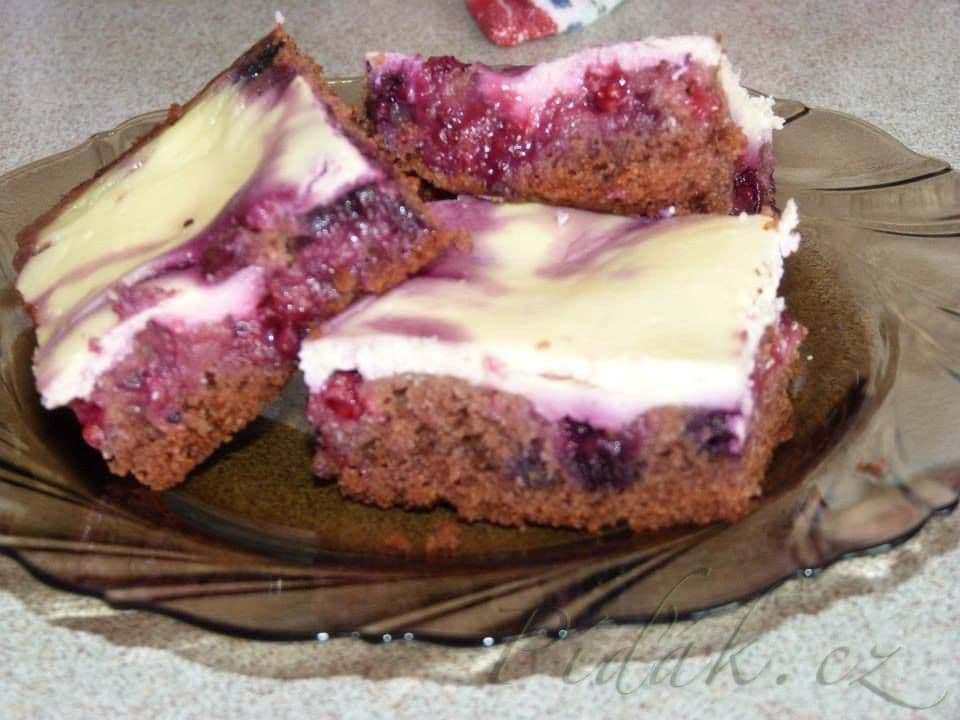 1. obrázek Tvarohová buchta s ovocem 