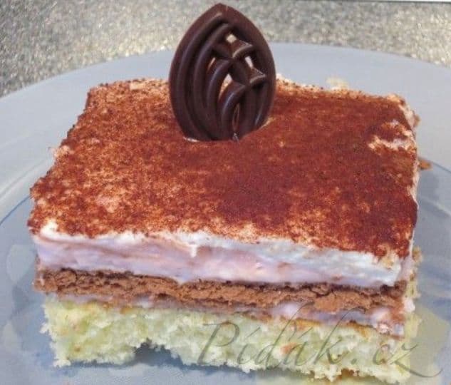 1. obrázek Svěží pudinkový řez s Be-be sušenkami