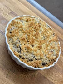 Obrázek Perníkový koláč se švestkami a mákem