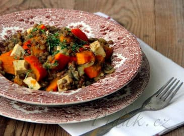 Obrázek Dušená čočka s dýní a tofu