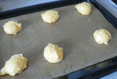 3. obrázek Odpalované větrníky s krémem a jahodami