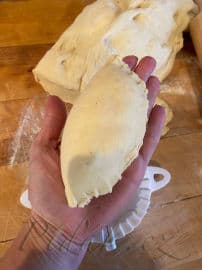 3. obrázek Kynuté  taštičky s mascarpone a jahodami 