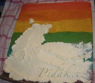 5. obrázek Rainbow kokosová roláda