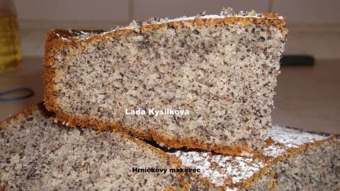 8. obrázek Hrníčkový makovec