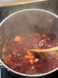 3. obrázek Řepná polévka 3. obrázek Řepná polévka