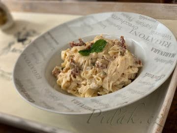 Obrázek Těstoviny s cuketou, sušenými rajčaty a ricottou by Romča